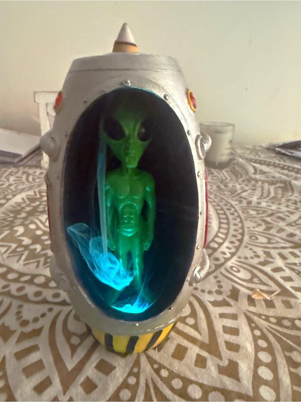Alien backflow incense burner